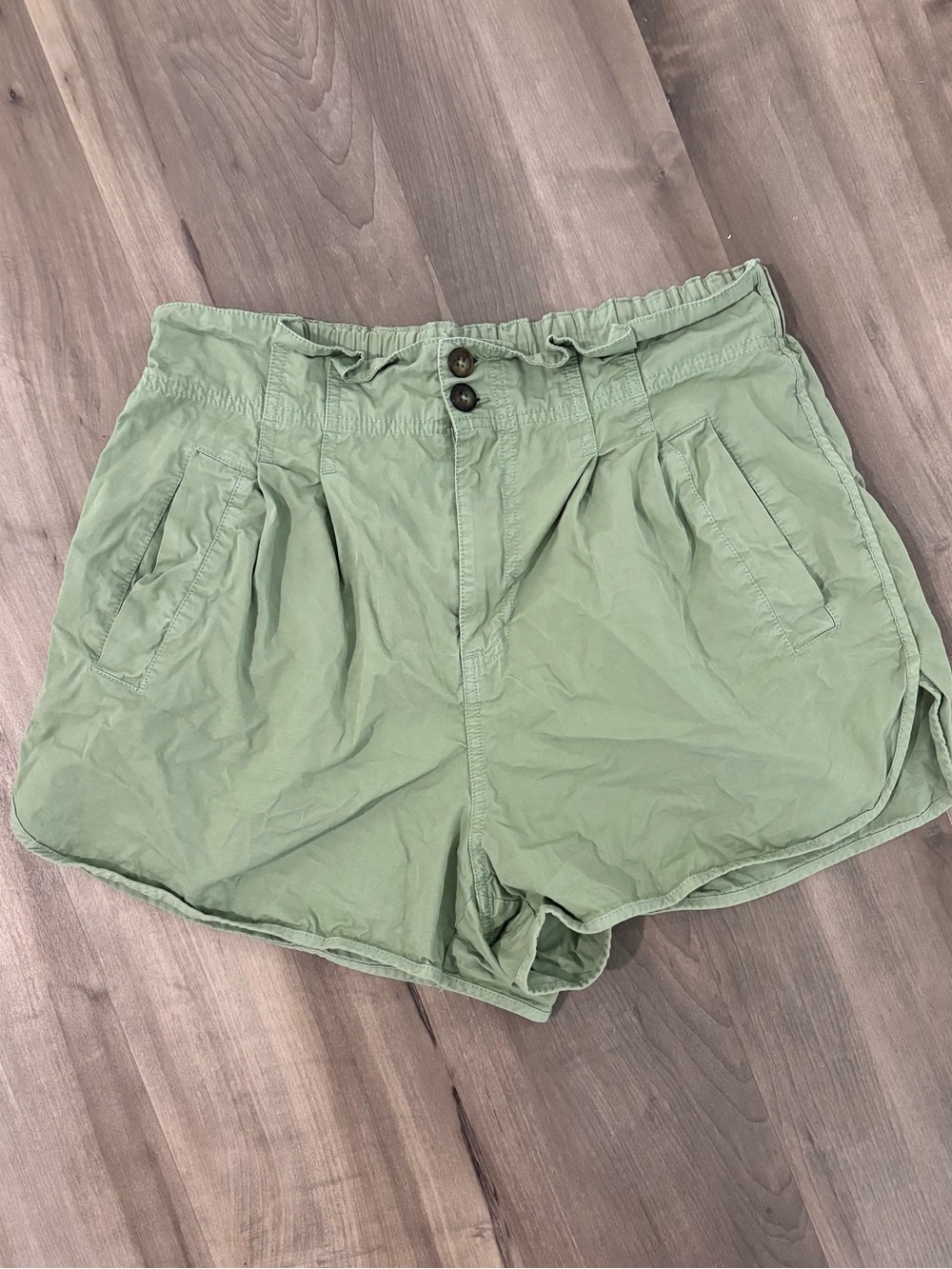 Free People Sage Green High-Waist Pleated Shorts size large